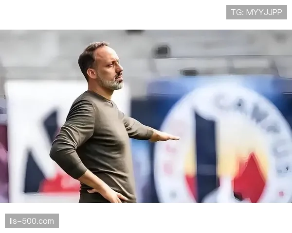 里尔主席勒唐中场休息时情绪失控，威胁球队拒绝比赛