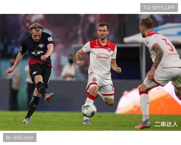 莱比锡3-0海登海姆，施洛特贝克头球锁定胜局