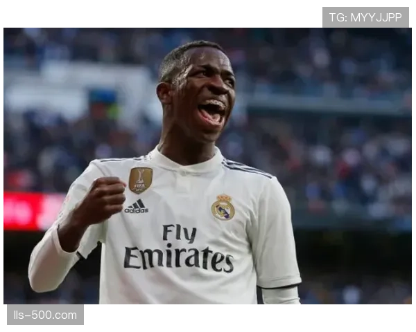 姆巴佩进球后与维尼修斯拥抱，化解不和传闻