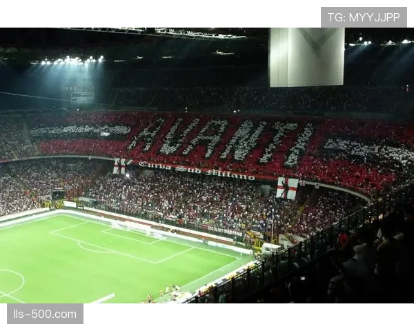 圣西罗-梅阿查球场草皮更换工程启动,将采用混合草技术 圣西罗-梅阿查球场草皮更换工程启动,将采用混合草技术